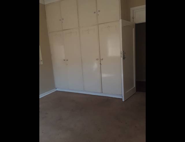 1 bed property to rent in HIGHLANDS NORTH